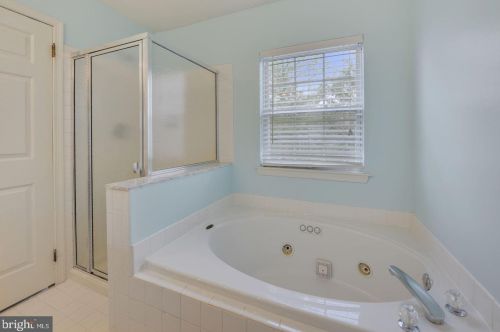 8205 Normandy Dr, Mount Laurel NJ  08054-5951 exterior