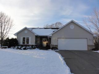 777 Pintail Cir, Minnetrista, MN 55387