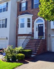 552 Coventry Dr, Nutley, NJ 07110-3952