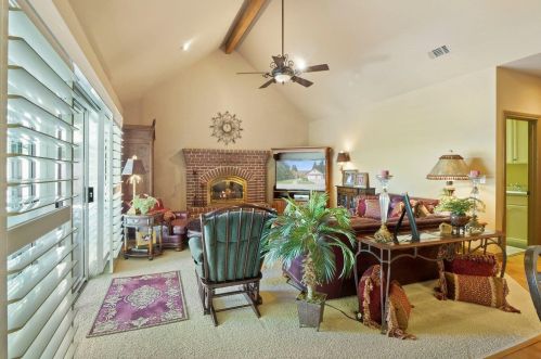 1025 Geneva Ln, Lodi, CA 95242-9698
