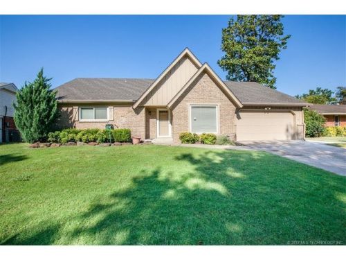 2924 95th East Ave, Tulsa, OK 74129-7006