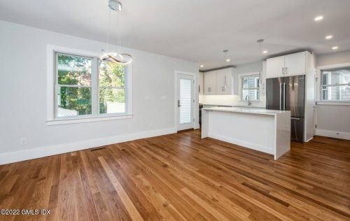 50 Locust St, Greenwich CT  06830-6317 exterior