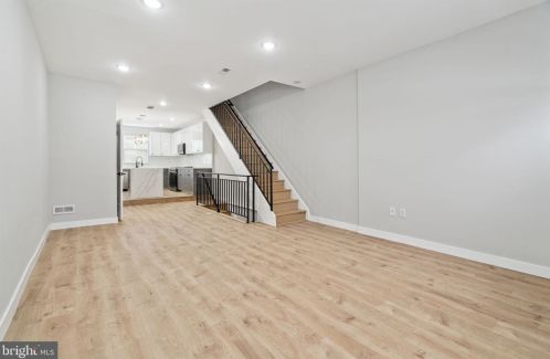 2222 Manton St, Philadelphia, PA 19146-4221