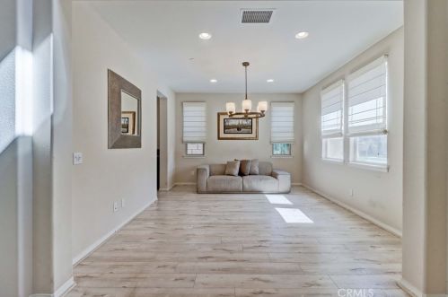 6248 Satterfield Way, Chino, CA 91710-1328