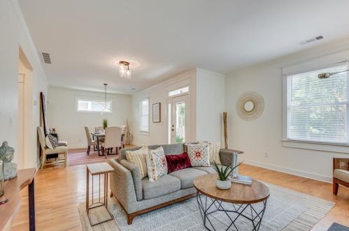 1332 Hooper Ave, Atlanta GA  30307-2014 exterior