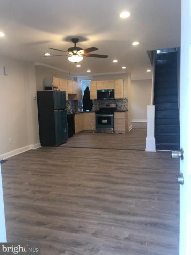 1318 48th St, Philadelphia PA  19143-4403 exterior