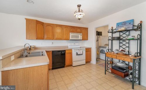 679 Walnut St, Hanover PA 17331-2050 exterior