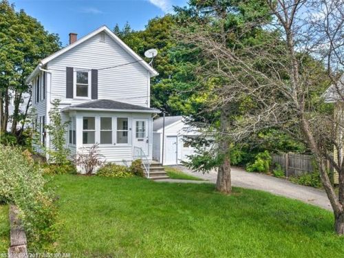29 Cumberland St, Augusta, ME 04330-4016