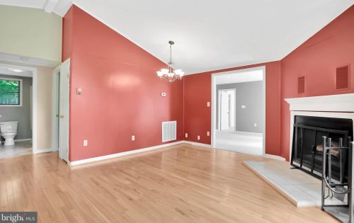 112 Algonquin Trl, Hedgesville WV  25427-5568 exterior