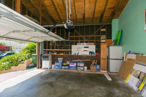 1279 Kaeleku St, Honolulu HI  96825-3005 exterior