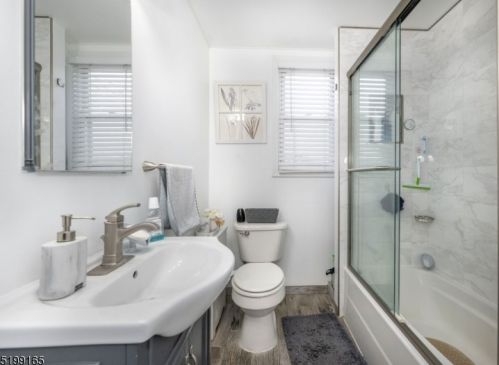 215 Totowa Rd, Paterson NJ 07512-2071 exterior