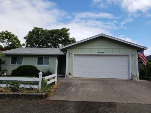 157 Comstock Ave, Sutherlin, OR 97479-9409