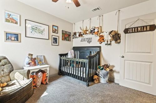 206 3 St, Valley View TX 76272-5403 exterior