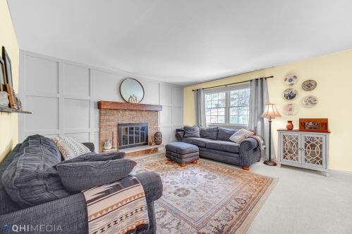 654 Lorraine Dr, Valpo, IN 46385-2925