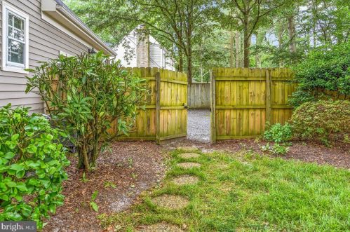 126 Covered Bridge Ln, Fruitland MD 21826-1102 exterior