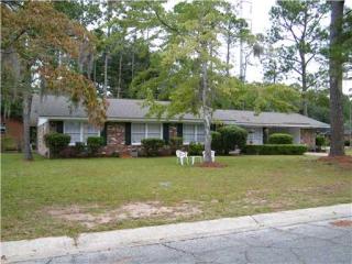 16 Broadmoor Cir, Savannah, GA 31406-2214