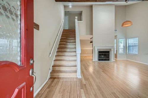 6700 Corpus Christi Dr, Austin TX  78729-7569 exterior