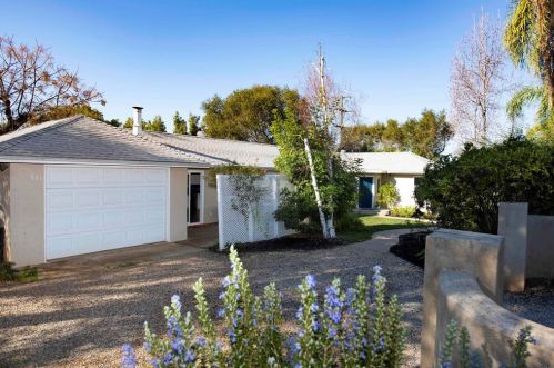 531 Citracado Pkwy, Escondido, CA 92025-6412