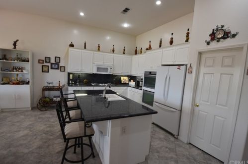 33818 Channel St, Temecula, CA 92592-5618
