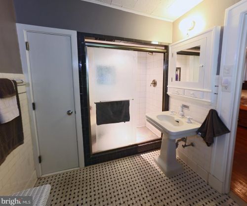 25 Roosevelt Blvd, Lancaster PA  17601-4039 exterior