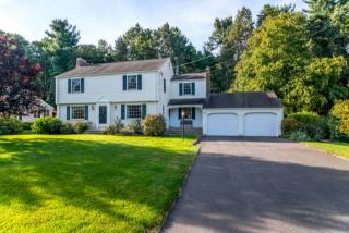 11 Branch Brook Dr, Simsbury, CT 06070-1936