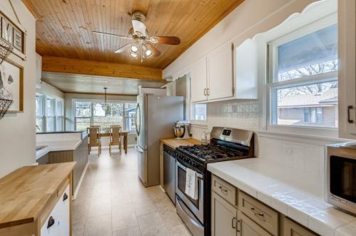 4195 Homewood Ave, Saint Paul MN  55110-3921 exterior