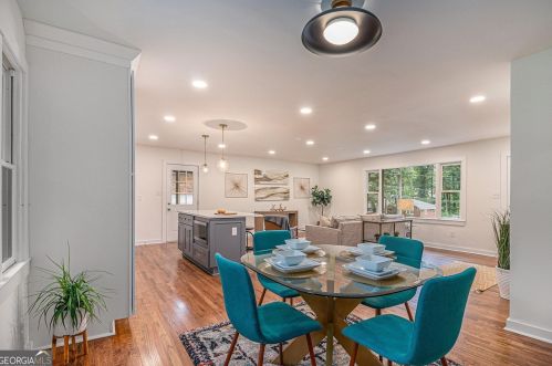 2130 Bolling Brook Dr, Atlanta GA  30311-2516 exterior