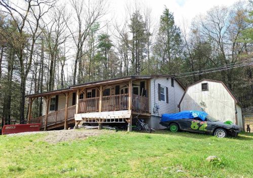 29 Davisville Rd, Wilton, NH 03086-5303