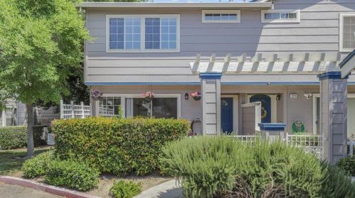 1020 Beaconfield Ct, Tracy, CA 95376-2463