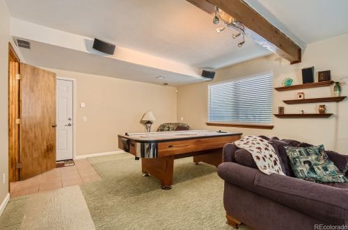 8224 Niagara Ct, Englewood CO 80112-1011 exterior