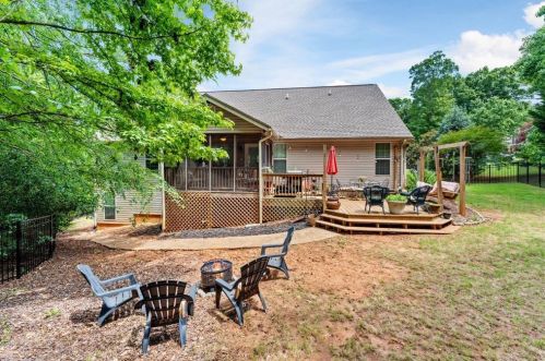 358 Jefferson Walk Cir, Jefferson GA  30549-5542 exterior