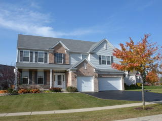 1705 Apple Valley Dr, Lake Barrington, IL 60084