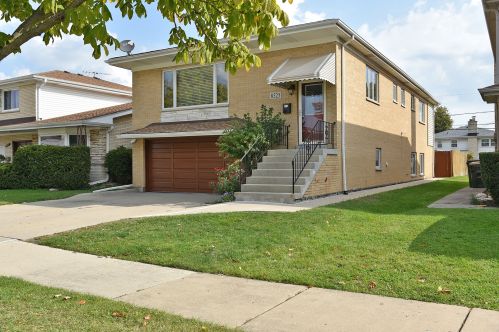 8525 Chester Ave, Niles, IL 60714-1840