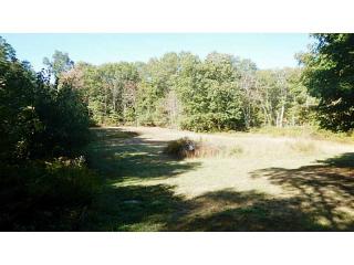 52 North Rd, Scituate, RI 02825-1618