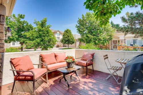 13857 Chenango Dr, Aurora CO 80015-3904 exterior