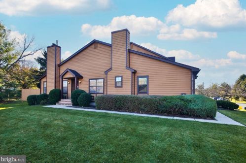 23 Easton Ct, Trenton, NJ 08648-1475