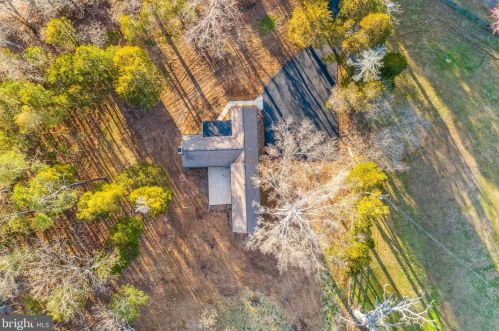 8405 Buckland Mill Rd, Gainesville, VA 20155-2021