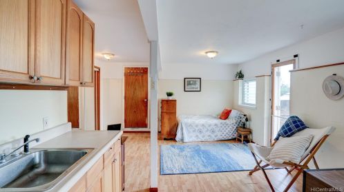 3077 Woolsey Pl, Honolulu HI  96822-1569 exterior