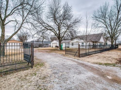 905 Cope St, Midlothian, TX 76065-9142