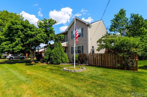 62 Dunbar Ave, Perth Amboy, NJ 08863-1522