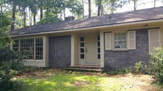 1206 Hickory Dr, Valdosta, GA 31602-2711