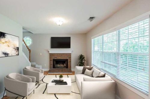 2085 Wellcrest Dr, Kennesaw, GA 30152-3397