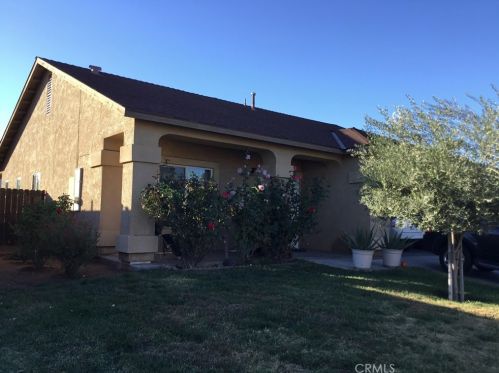 1958 Eagle Dr, Madera, CA 93638-0965