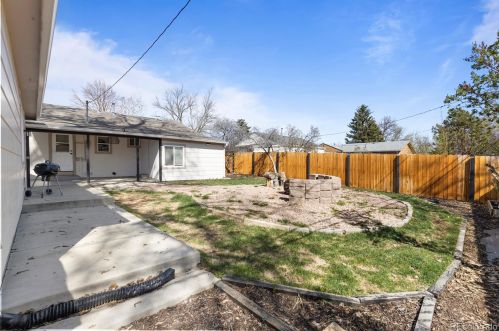 2370 Knox Ct, Denver CO  80219-5343 exterior