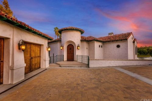 2624 Cridge St, Riverside CA  92507-5607 exterior