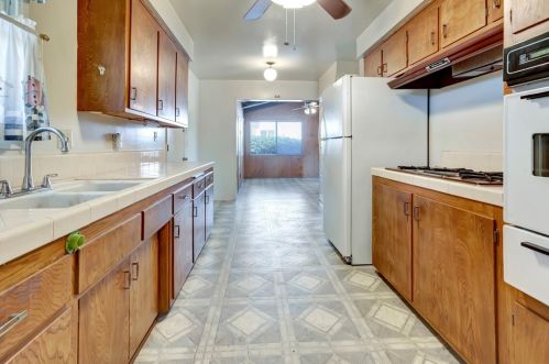 308 Moonbeam Dr, Placentia, CA 92870-4912