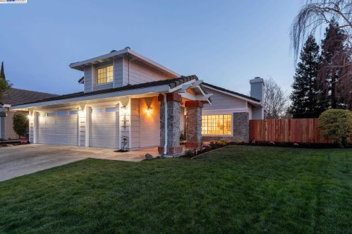 2080 Canyon Crest Ave, San Ramon, CA 94582-4841