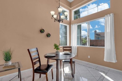 1263 Stanislaus Dr, Chula Vista CA  91913-1401 exterior