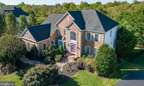 14208 Snickersville Dr, Gainesville, VA 20155-4453