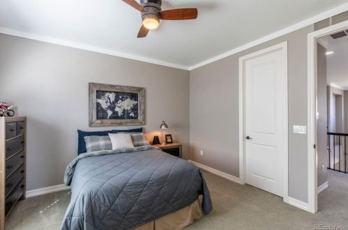 26525 Peakview Dr, Aurora CO 80016-6110 exterior